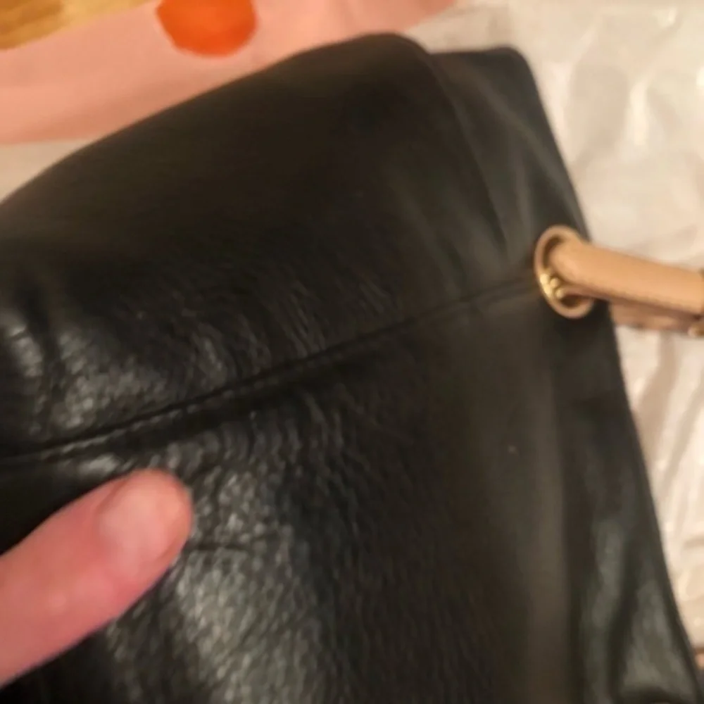 Michael kors black leather zippered tote bag